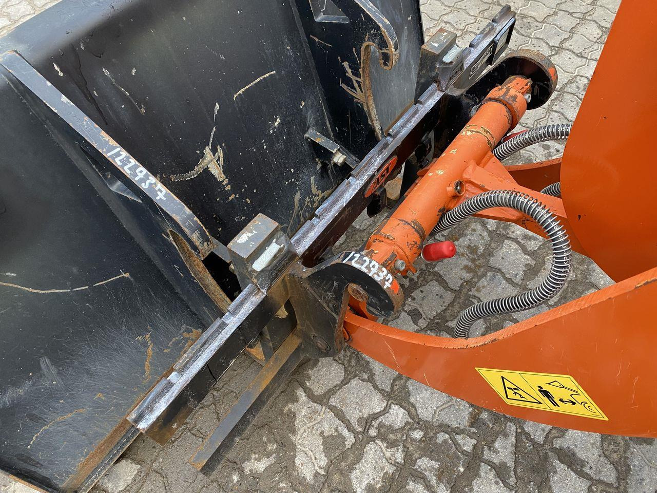 Cargadora articulada Weycor AR380 Agrar: foto 9