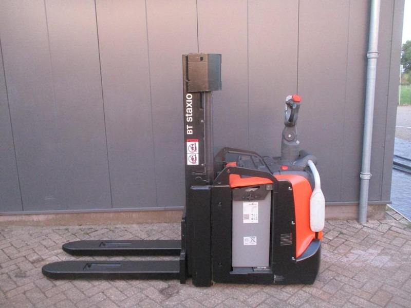 Toyota SPE200D - Transpaleta: foto 1 Toyota SPE200D - Transpaleta: foto 1