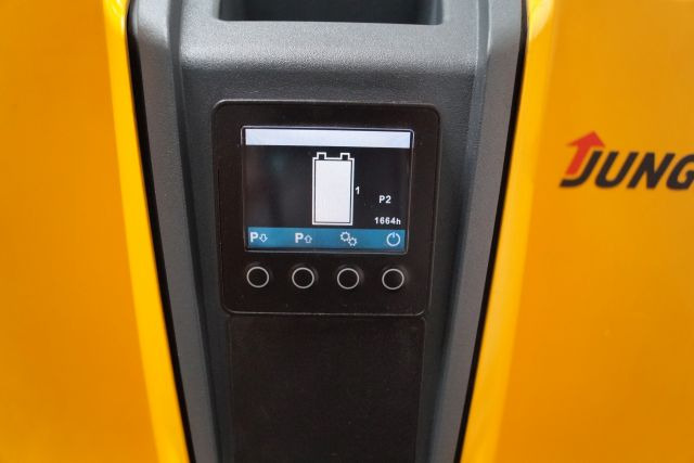 Jungheinrich EJD118 - Apilador: foto 4 Jungheinrich EJD118 - Apilador: foto 4