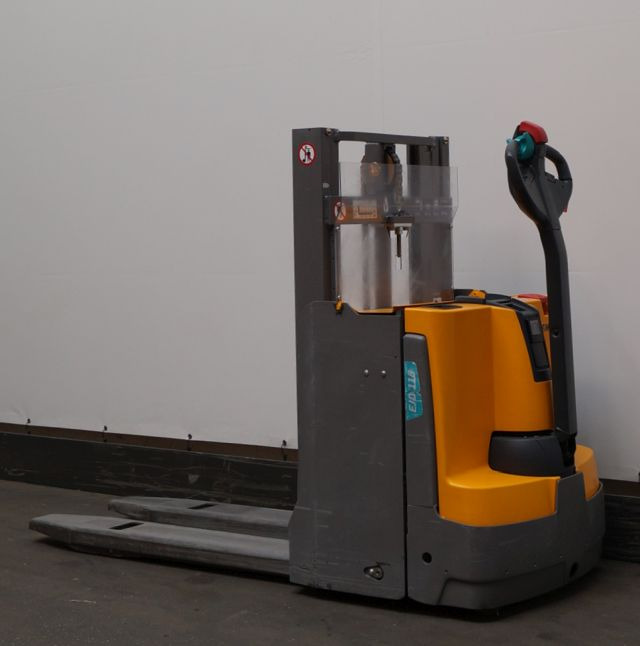 Jungheinrich EJD118 - Apilador: foto 1 Jungheinrich EJD118 - Apilador: foto 1