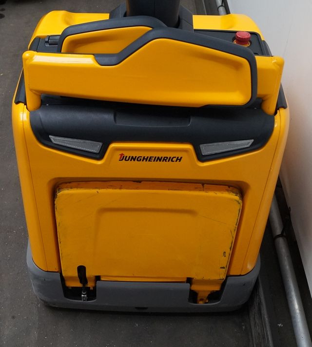Jungheinrich ERE120 - Transpaleta: foto 4 Jungheinrich ERE120 - Transpaleta: foto 4