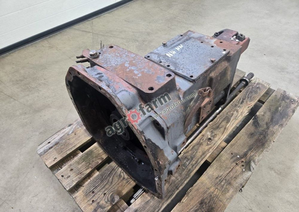 SKRZYNIA BIEGÓW FIAT 110-90 DT 5127407 - Caja de cambios: foto 2 SKRZYNIA BIEGÓW FIAT 110-90 DT 5127407 - Caja de cambios: foto 2