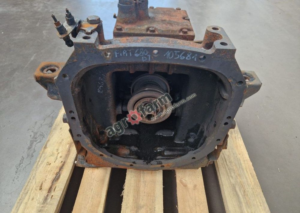Skrzynia biegów Fiat 680 DT 5104711 - Caja de cambios: foto 3 Skrzynia biegów Fiat 680 DT 5104711 - Caja de cambios: foto 3