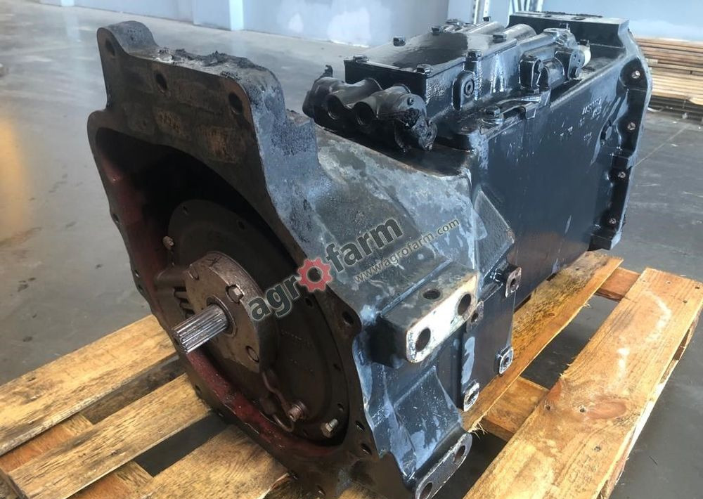 Skrzynia biegów New Holland TS100A 47132498 - Caja de cambios: foto 1 Skrzynia biegów New Holland TS100A 47132498 - Caja de cambios: foto 1