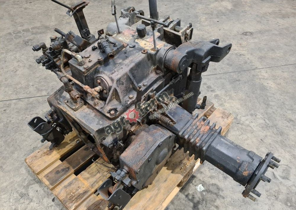 Tylny most Renault Ceres 85 - Caja de cambios: foto 1 Tylny most Renault Ceres 85 - Caja de cambios: foto 1