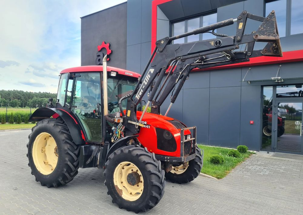 Zetor 8441 - Tractor: foto 2 Zetor 8441 - Tractor: foto 2