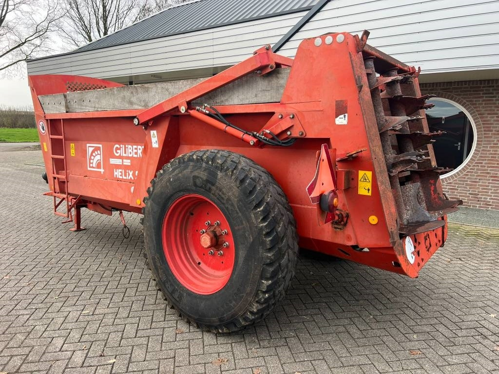 Gilibert Helix 5 - Esparcidor de estiércol: foto 3 Gilibert Helix 5 - Esparcidor de estiércol: foto 3