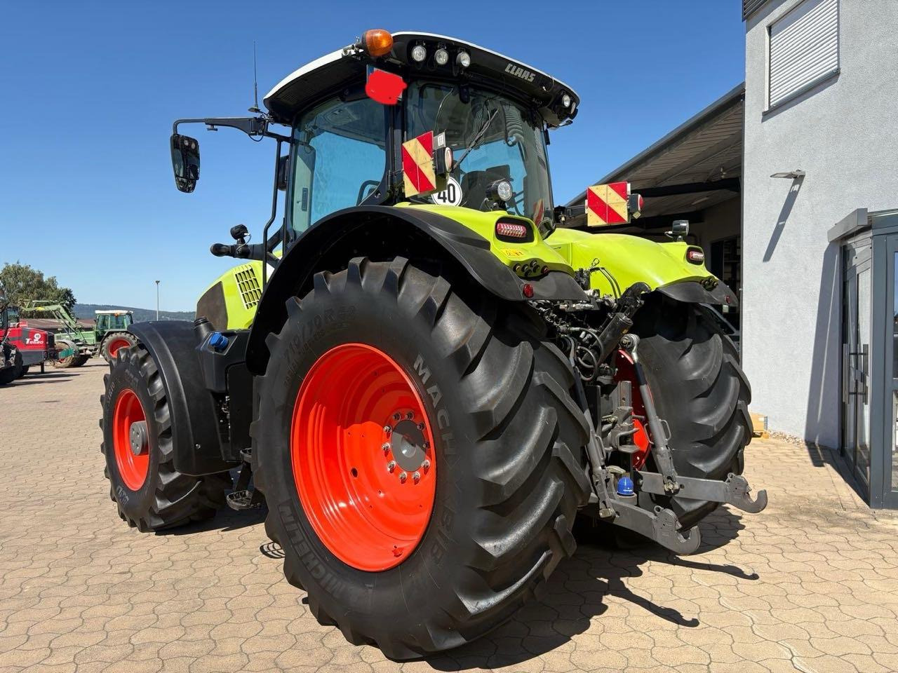 CLAAS Axion 870 C-Matic - Tractor: foto 1 CLAAS Axion 870 C-Matic - Tractor: foto 1