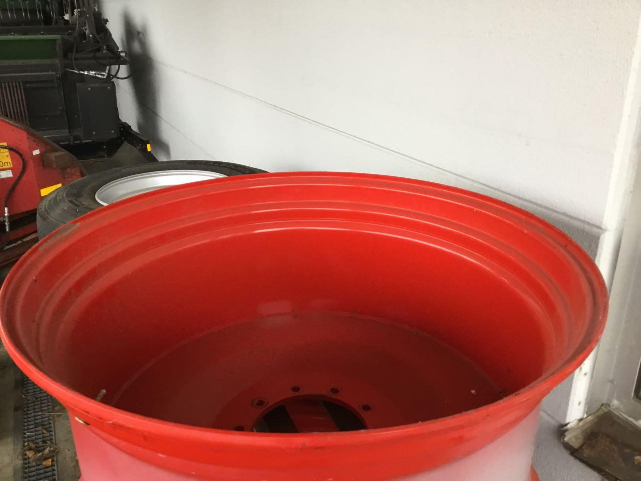 Felgen 23x42, Spur 2050mm , Fendt 900 - Llanta: foto 1 Felgen 23x42, Spur 2050mm , Fendt 900 - Llanta: foto 1