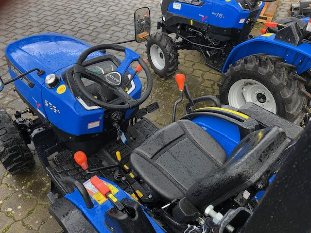 Solis 26+ Seitenschalter - Tractor: foto 5 Solis 26+ Seitenschalter - Tractor: foto 5