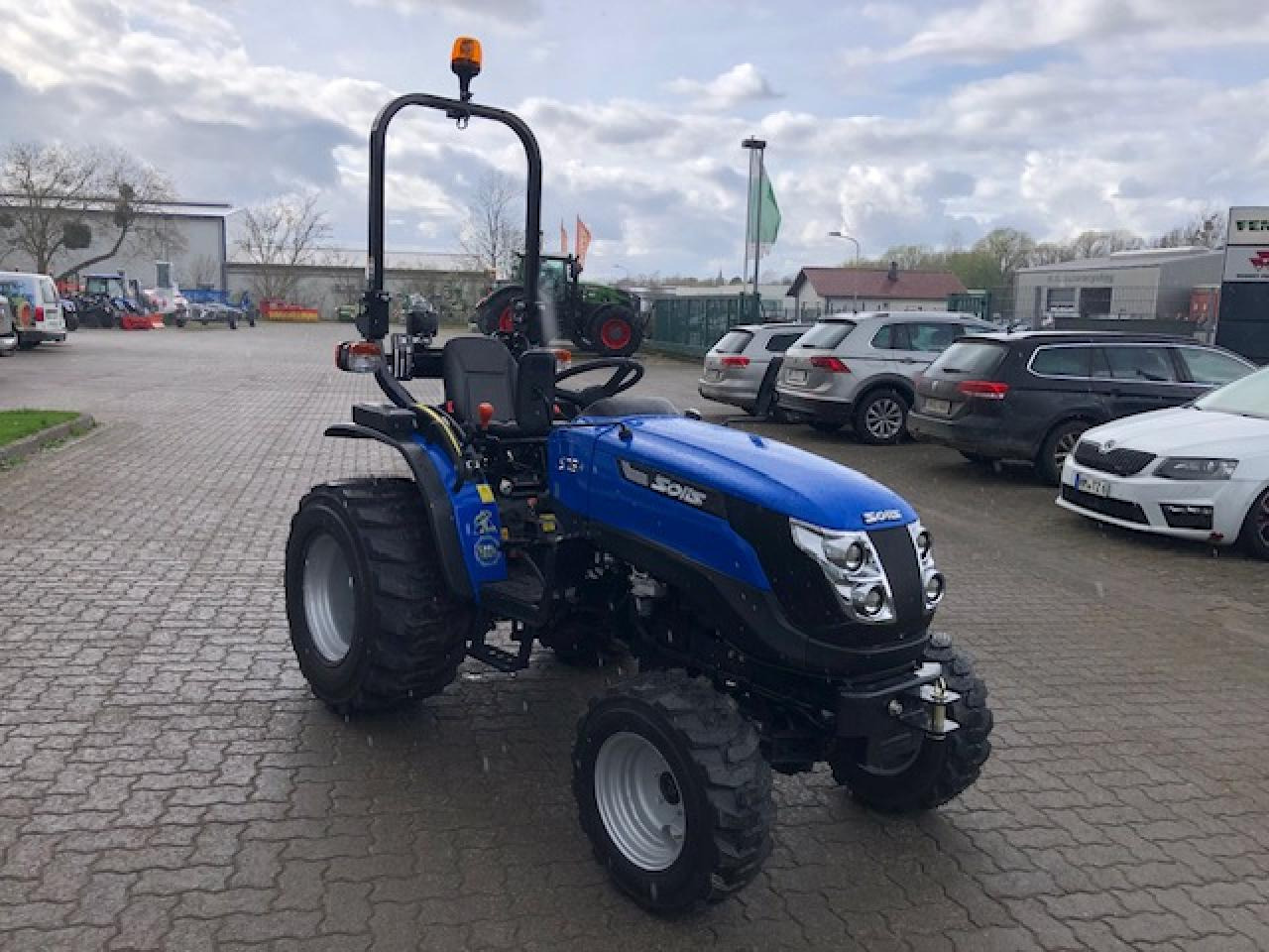 Solis 26+ Seitenschalter - Tractor: foto 3 Solis 26+ Seitenschalter - Tractor: foto 3