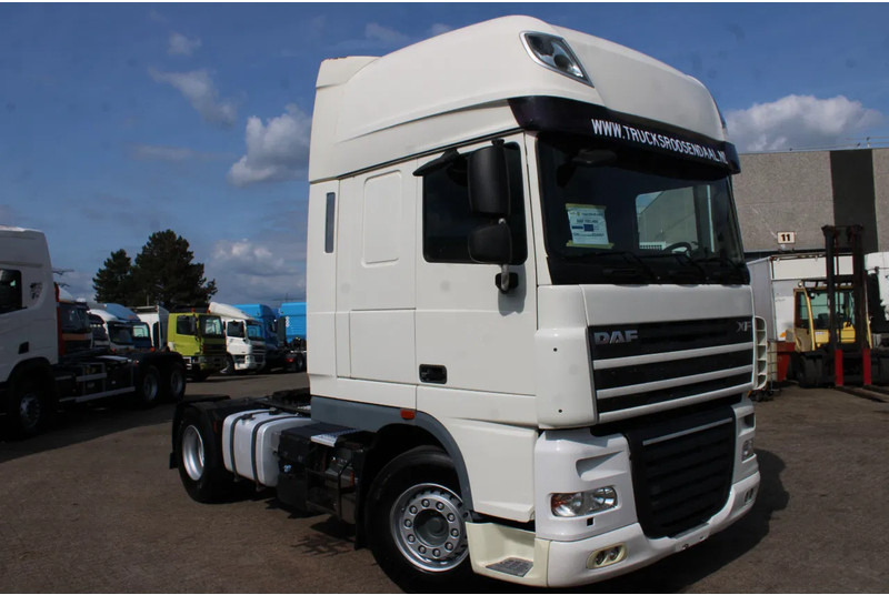 DAF XF 105.460 + EURO 5 + - Cabeza tractora: foto 3 DAF XF 105.460 + EURO 5 + - Cabeza tractora: foto 3