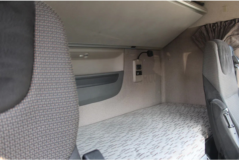 Cabeza tractora DAF XF 106.460 + EURO 6: foto 6