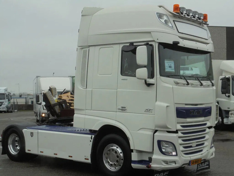 DAF XF 460 Euro 6 + Hydrolic system - Cabeza tractora: foto 3 DAF XF 460 Euro 6 + Hydrolic system - Cabeza tractora: foto 3