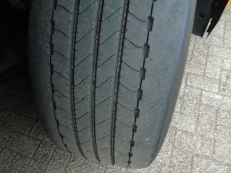 Cabeza tractora Iveco S-WAY 460 + LNG + 10 PIECES IN STOCK: foto 14 Cabeza tractora Iveco S-WAY 460 + LNG + 10 PIECES IN STOCK: foto 14