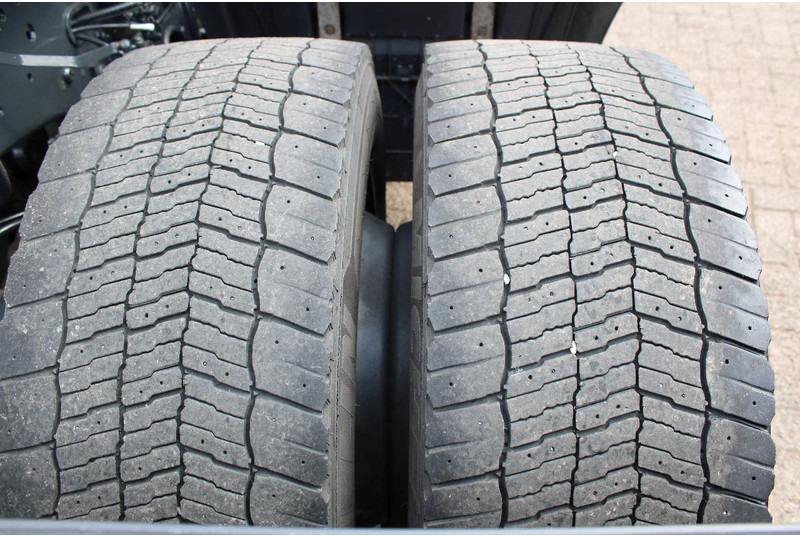 Cabeza tractora Iveco S-WAY 460 + LNG + retarder + euro 6: foto 9