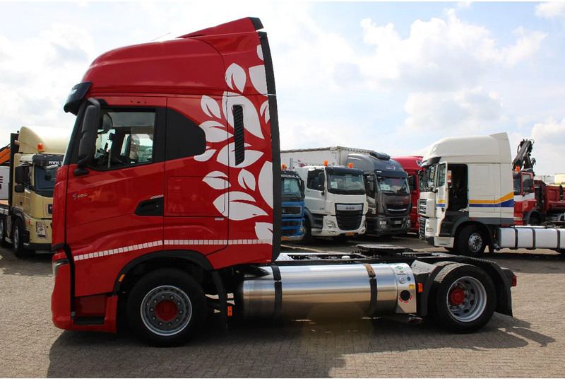 Cabeza tractora Iveco S-WAY 460 + LNG + retarder + euro 6: foto 14