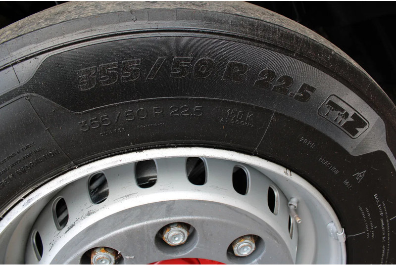 Iveco S-WAY 460 + LNG + retarder + euro 6 - Cabeza tractora: foto 5 Iveco S-WAY 460 + LNG + retarder + euro 6 - Cabeza tractora: foto 5