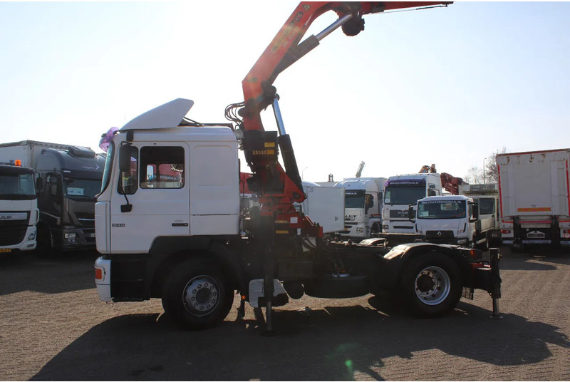 MAN 19.414 F2000 reserved !! + PALFINGER PK35000 F + EURO 2 + MANUAL - Cabeza tractora: foto 4 MAN 19.414 F2000 reserved !! + PALFINGER PK35000 F + EURO 2 + MANUAL - Cabeza tractora: foto 4