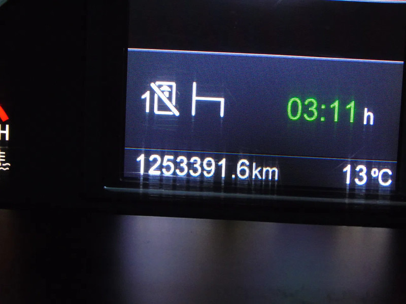 Cabeza tractora Scania R 520 + RETARDER + V8 + euro 6 + NICE TRUCK: foto 13 Cabeza tractora Scania R 520 + RETARDER + V8 + euro 6 + NICE TRUCK: foto 13