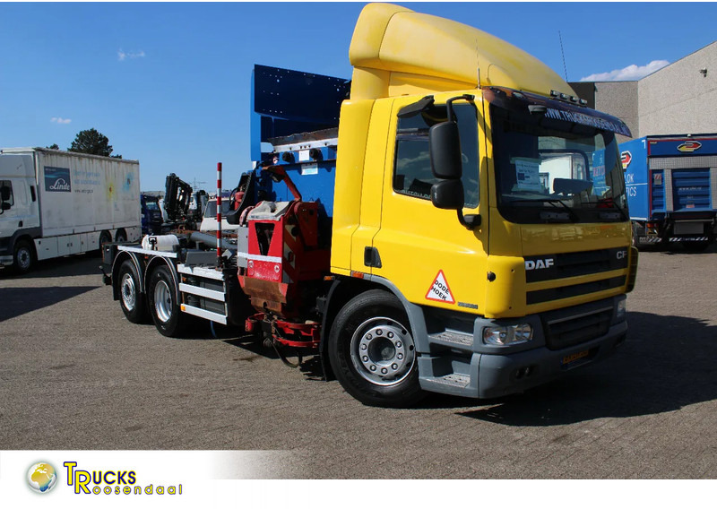 DAF CF 75 .310 + 6X2 STEERING - Camión de basura: foto 1 DAF CF 75 .310 + 6X2 STEERING - Camión de basura: foto 1