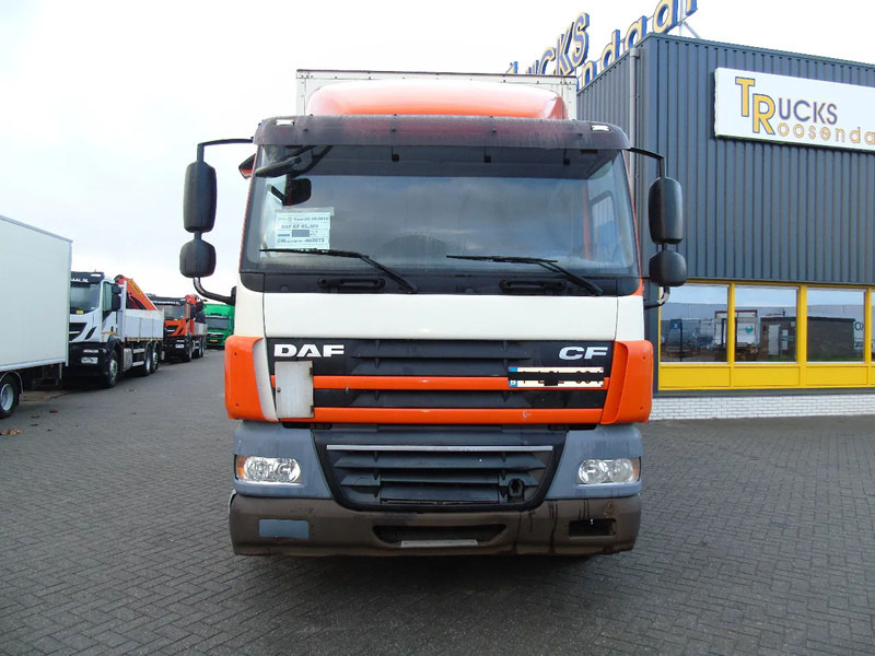 DAF CF 85.360 + DHOLLANDIA LOADLIFT - Camión caja cerrada: foto 2 DAF CF 85.360 + DHOLLANDIA LOADLIFT - Camión caja cerrada: foto 2