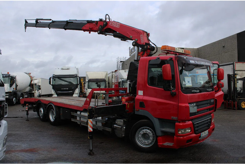 DAF CF 85.410 + FASSI 33ton + transporter edition + winch hydrolic + 6x2 + remote E5 - Camión grúa: foto 5 DAF CF 85.410 + FASSI 33ton + transporter edition + winch hydrolic + 6x2 + remote E5 - Camión grúa: foto 5
