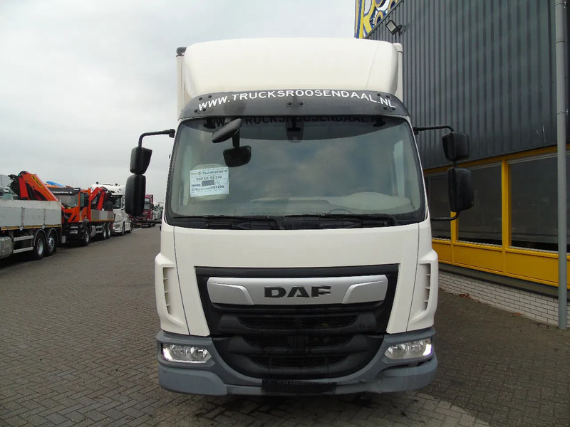 DAF LF 220 DAF LF 220 12 TON - Camión caja cerrada: foto 2 DAF LF 220 DAF LF 220 12 TON - Camión caja cerrada: foto 2