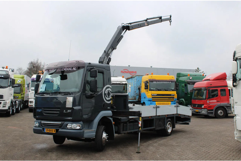 DAF LF 45.180 + FASSI F50 + 7.5T - Camión grúa: foto 2 DAF LF 45.180 + FASSI F50 + 7.5T - Camión grúa: foto 2