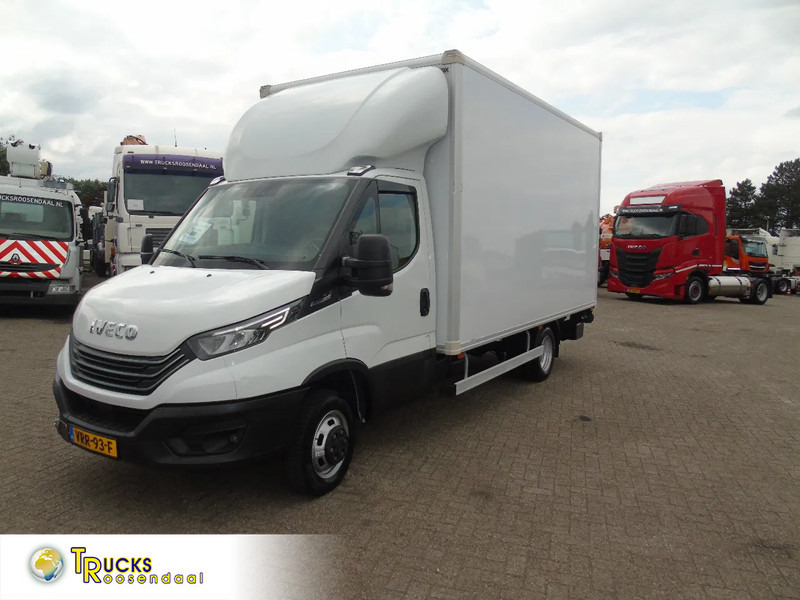 Iveco Daily 40 C18 + LIFT - Furgoneta caja cerrada: foto 1 Iveco Daily 40 C18 + LIFT - Furgoneta caja cerrada: foto 1
