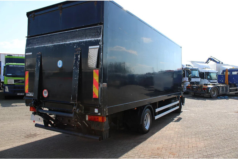 Iveco Eurocargo 120E25 + MANUAL - Camión caja cerrada: foto 4 Iveco Eurocargo 120E25 + MANUAL - Camión caja cerrada: foto 4