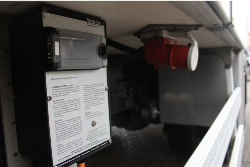 Camión frigorífico Iveco Eurocargo 140e22 + EURO 6 + LOW KM + chereau: foto 13