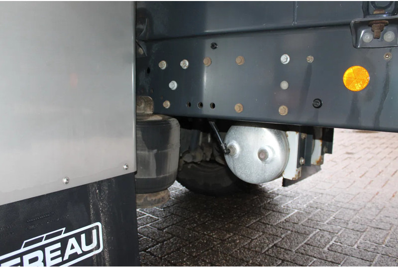 Camión frigorífico Iveco Eurocargo 140e22 + EURO 6 + LOW KM + chereau: foto 16