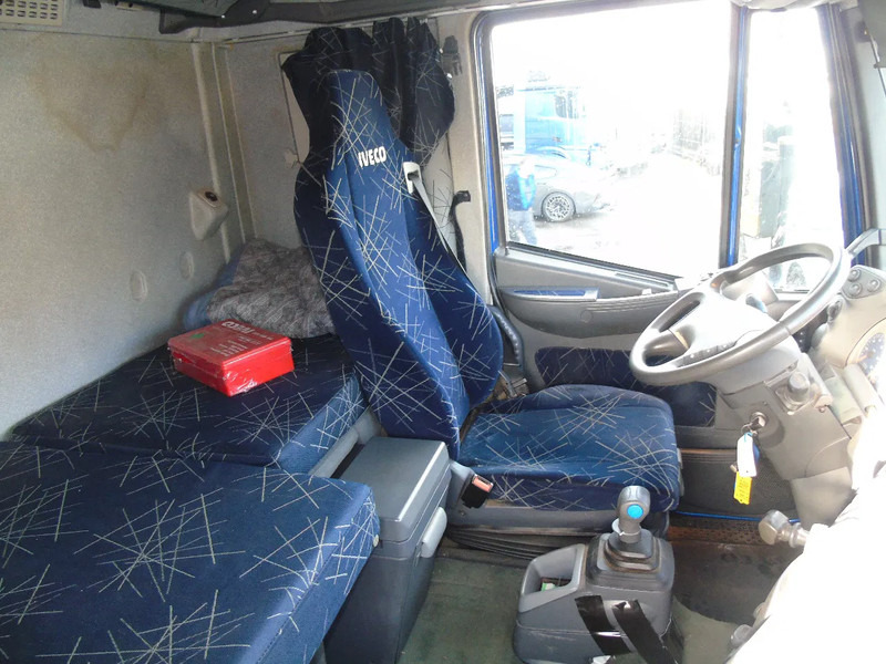 Camión caja cerrada Iveco Stralis 430 + 6X2 + LIFT: foto 9 Camión caja cerrada Iveco Stralis 430 + 6X2 + LIFT: foto 9