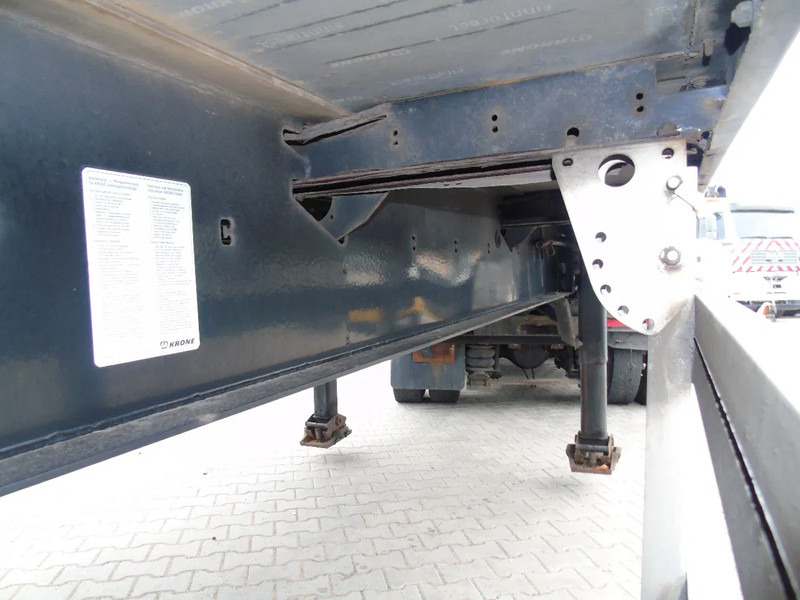 Krone 3xAXLE SAF - Semirremolque caja cerrada: foto 5 Krone 3xAXLE SAF - Semirremolque caja cerrada: foto 5