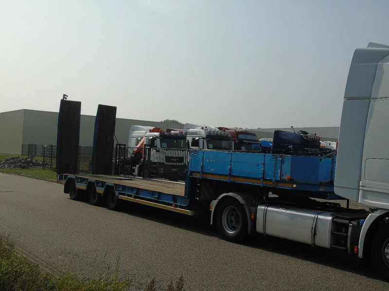 MOL + ramps + 3x axle + steering - Semirremolque portavehículos: foto 4 MOL + ramps + 3x axle + steering - Semirremolque portavehículos: foto 4