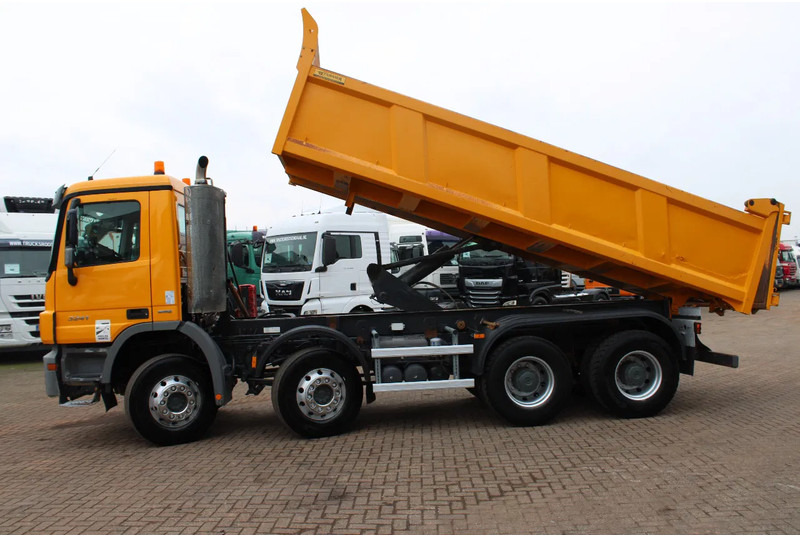 Camión volquete Mercedes-Benz Actros 3241 8x4 + SPRING SPRING BLATT + EURO 5: foto 6