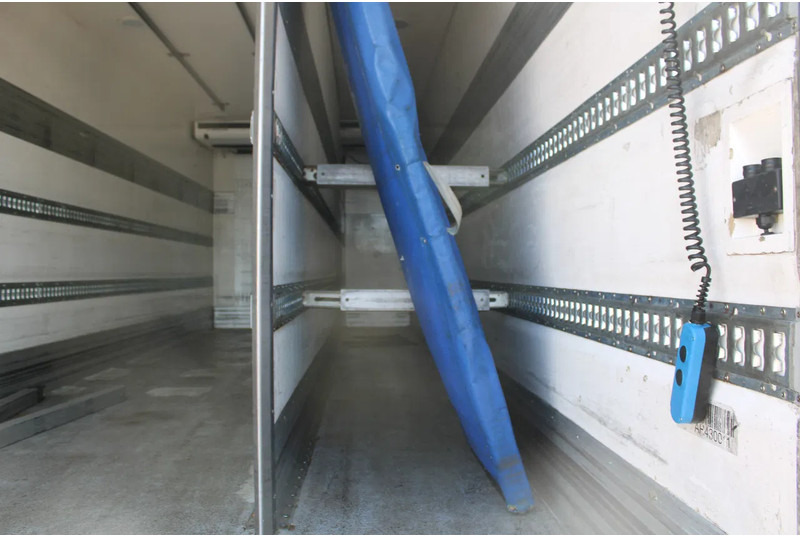 Camión frigorífico Mercedes-Benz Antos 1924 + THERMO KING 1200 + LIFT + EURO 6: foto 13