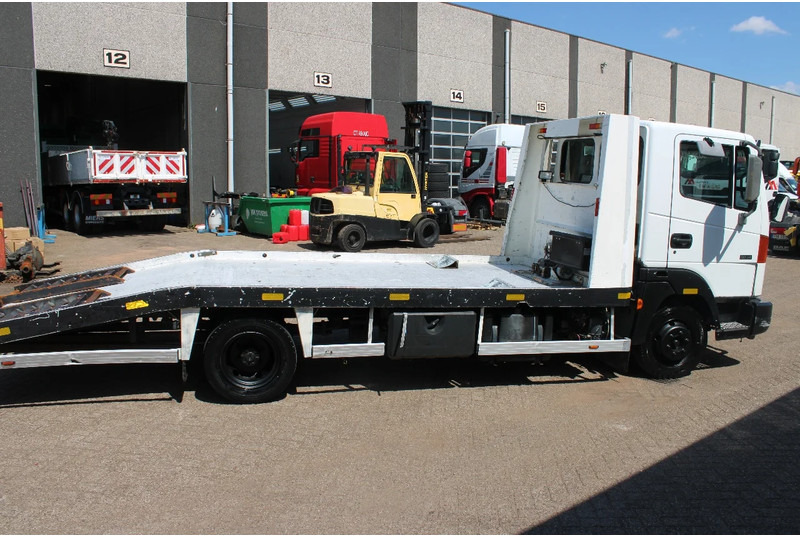 Nissan ATLEON 80.140 + MANUAL + EURO 3 - Camión portavehículos: foto 4 Nissan ATLEON 80.140 + MANUAL + EURO 3 - Camión portavehículos: foto 4