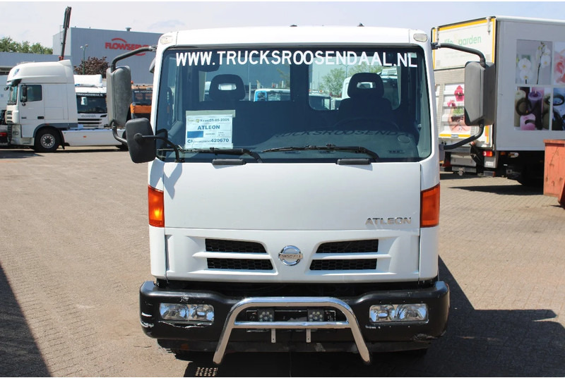 Nissan ATLEON 80.140 + MANUAL + EURO 3 - Camión portavehículos: foto 2 Nissan ATLEON 80.140 + MANUAL + EURO 3 - Camión portavehículos: foto 2