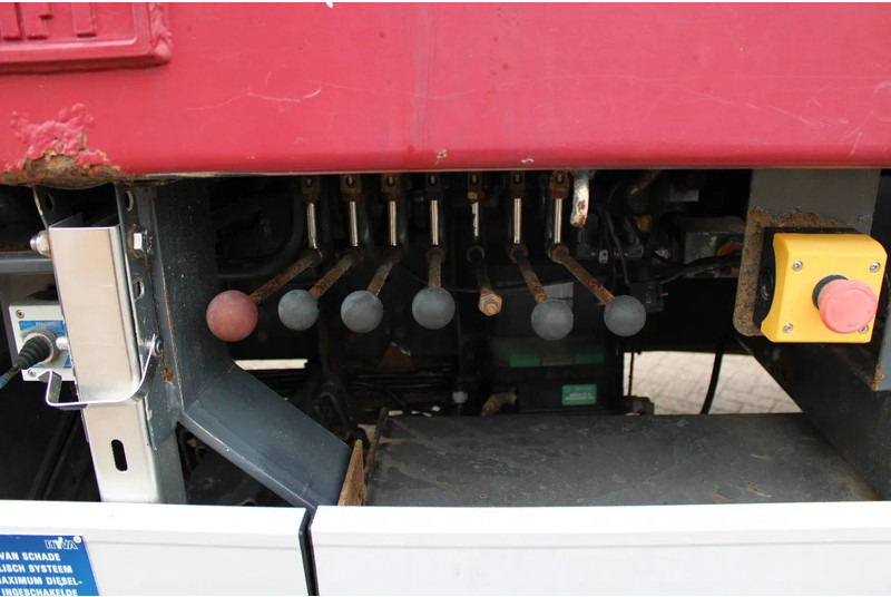 Scania P 270 + PERFECT CONDITION + PTO - Camión portacontenedor de cadenas: foto 5 Scania P 270 + PERFECT CONDITION + PTO - Camión portacontenedor de cadenas: foto 5