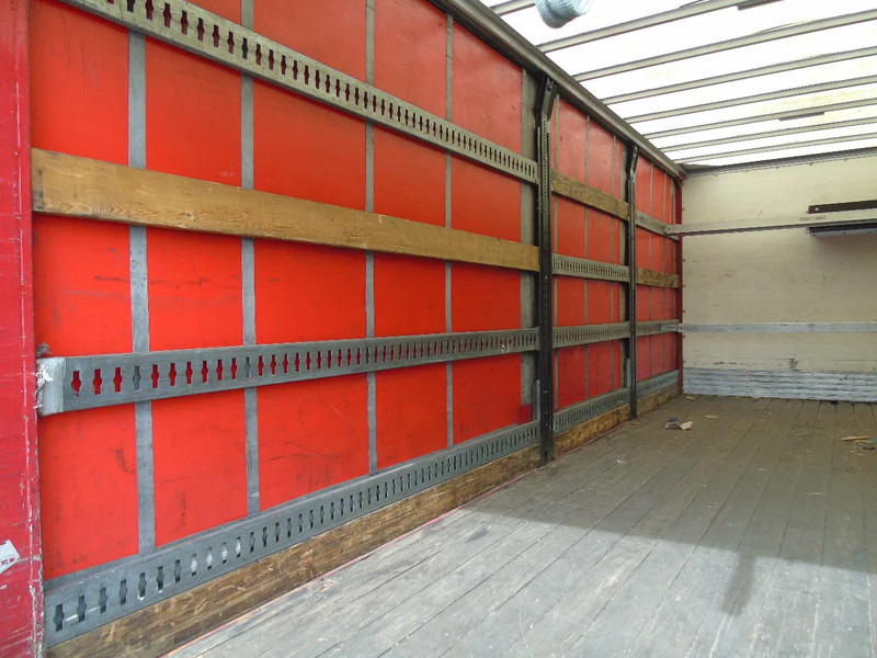 Camión caja cerrada Scania P230 + EURO 5 + LIFT + 19T: foto 11 Camión caja cerrada Scania P230 + EURO 5 + LIFT + 19T: foto 11