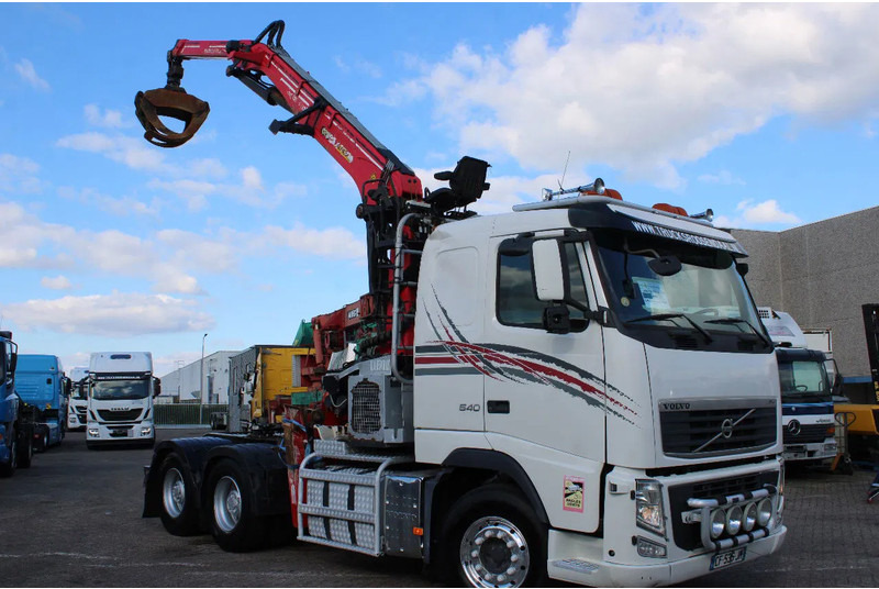 Volvo FH 16.540 + 6x4 EURO 5 + palfinger epsilon 30t/m + MANUAL - Camión grúa: foto 3 Volvo FH 16.540 + 6x4 EURO 5 + palfinger epsilon 30t/m + MANUAL - Camión grúa: foto 3