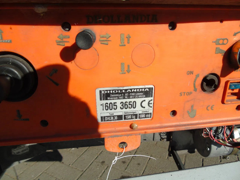 Camión caja cerrada Volvo FL 250 + euro 6 + lift + 12T: foto 16