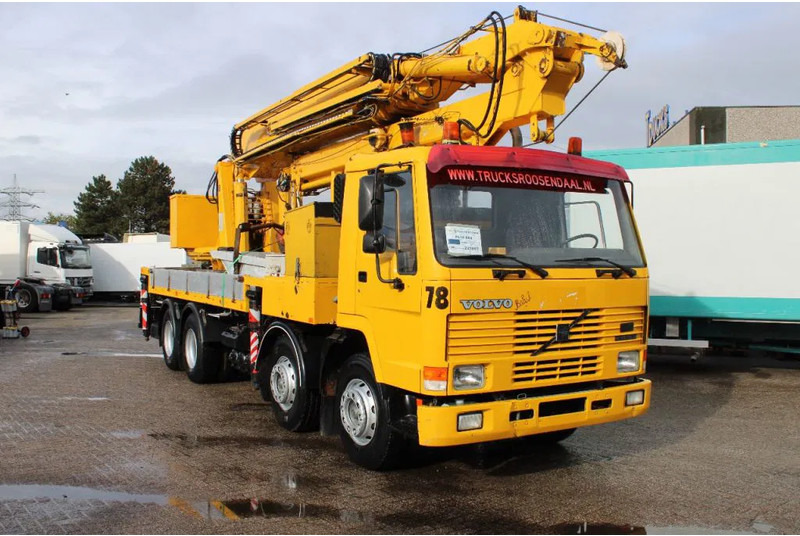 Volvo FL FL10 8X4 + GROMACH 34 mtr. + EURO 2 - Camión grúa: foto 4 Volvo FL FL10 8X4 + GROMACH 34 mtr. + EURO 2 - Camión grúa: foto 4