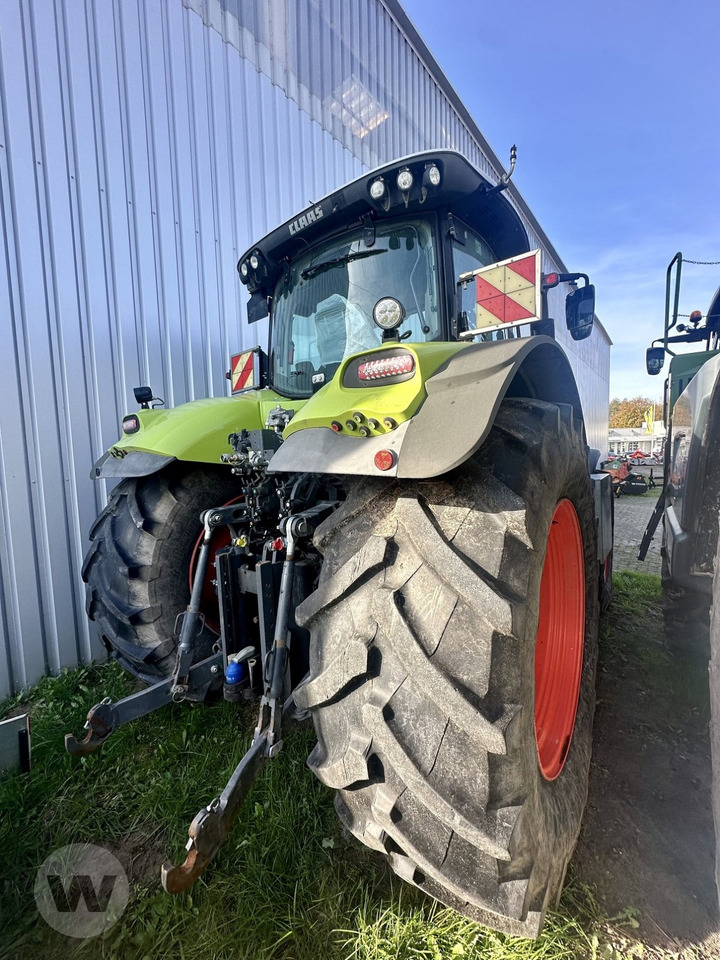 Tractor CLAAS Axion 850: foto 17