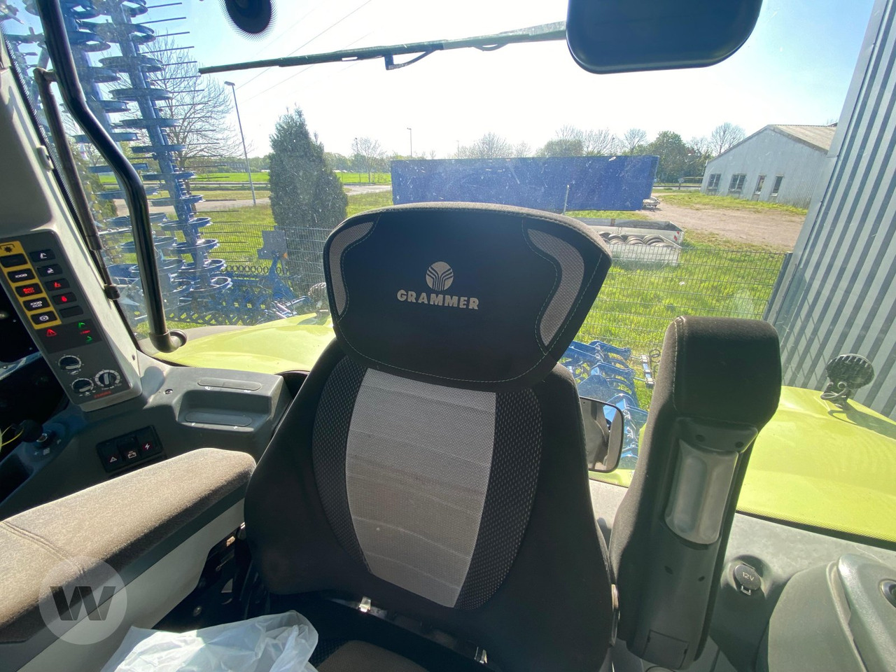 Tractor CLAAS Axion 850: foto 11
