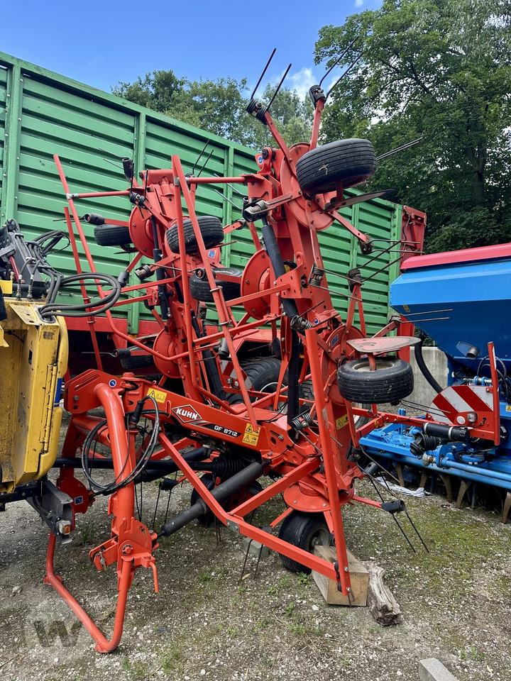 Kuhn GF 8712 - Henificadora: foto 1 Kuhn GF 8712 - Henificadora: foto 1