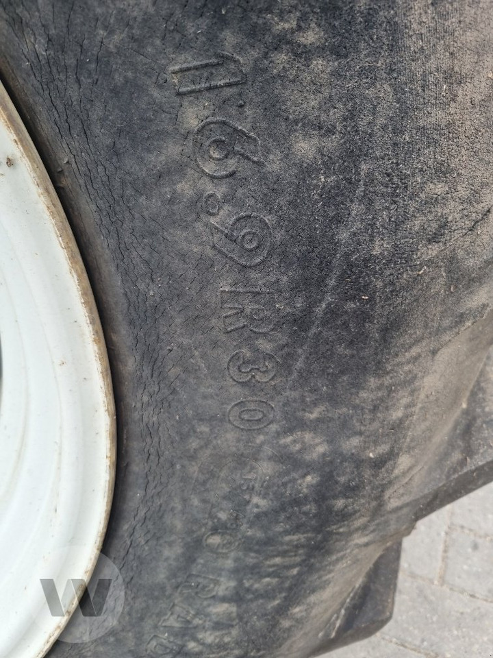 Leasing de Steyr 375 Kompakt Steyr 375 Kompakt: foto 7