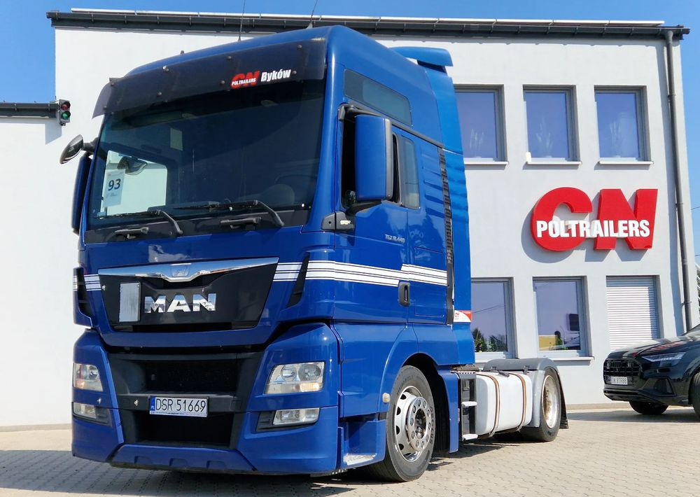MAN TGX 18.440 LOWDECK - Cabeza tractora: foto 1 MAN TGX 18.440 LOWDECK - Cabeza tractora: foto 1